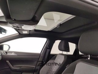 VOLKSWAGEN Taigo 1.0 TSI 85kW R-Line 9