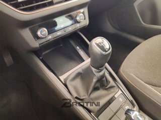 SKODA Kamiq 1.0 TSI 110cv BLACK DOTS 10