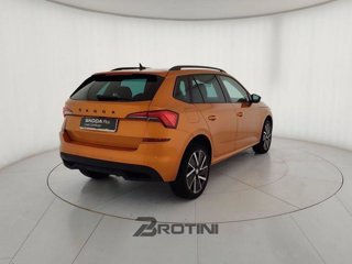 SKODA Kamiq 1.0 TSI 110cv BLACK DOTS 2