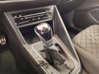 VOLKSWAGEN Polo 1.0 TSI R-Line 10