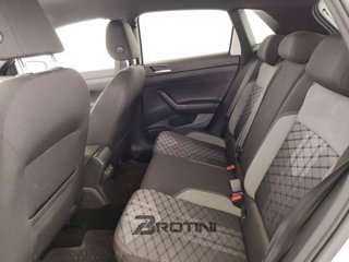 VOLKSWAGEN Polo 1.0 TSI R-Line 9