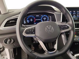 VOLKSWAGEN T-Roc 1.0 TSI Style 12