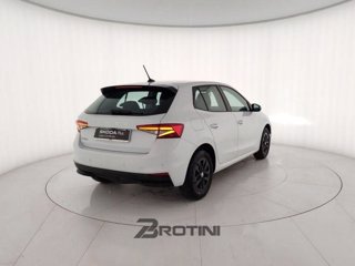 SKODA Fabia 1.0 MPI 80 CV Young Edition 2