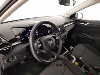 SKODA Fabia 1.0 MPI 80 CV Young Edition 7