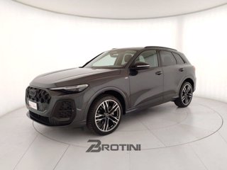 AUDI Q5 TDI 150kW quattro S tronic S Line 0