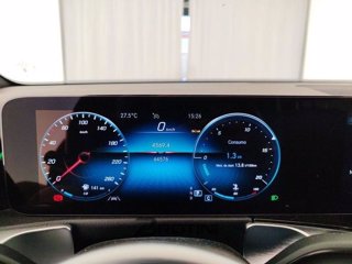 MERCEDES GLB 200 d Advanced 14