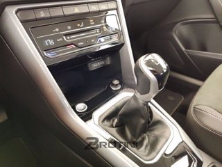 VOLKSWAGEN T-Roc 1.0 TSI Style 10