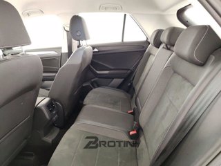 VOLKSWAGEN T-Roc 1.0 TSI Style 9
