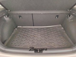 VOLKSWAGEN Polo 1.0 TSI Life DSG 13