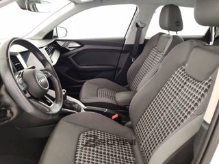 AUDI A1 Sportback 30 TSI Admired 6