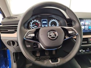 SKODA Kamiq 1.0 TSI 95cv BLACK DOTS 13