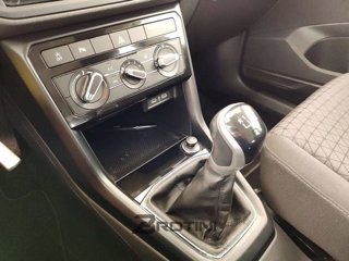 VOLKSWAGEN T-Cross 1.0 TSI Style 11