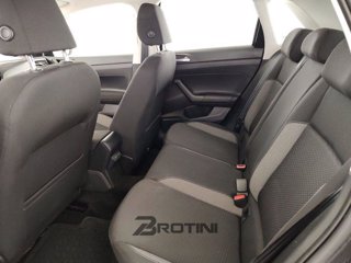 VOLKSWAGEN Polo 1.0 TSI Life 9