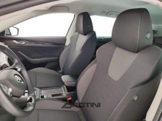 SKODA Octavia Wagon 2.0 TDI 150 CV SCR DSG Executive 8