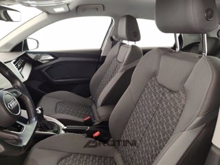AUDI A1 Sportback 30 TFSI S tronic Identity Black 8