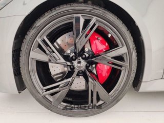 AUDI RS6 4.0 quattro tiptronic 5