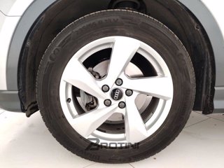 AUDI Q3 1.5 35 TFSI Business Advanced 5