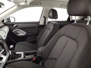 AUDI Q3 1.5 35 TFSI Business Advanced 8