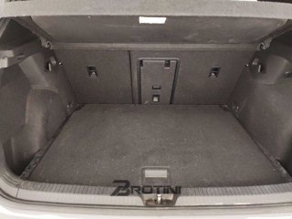 VOLKSWAGEN Golf 2.0 TDI SCR 110KW R-Line DSG 14
