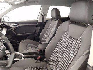 AUDI A1 Sportback 35 TSI S Tronic Allstreet Identity Contrast 8