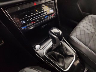 VOLKSWAGEN T-Roc 2.0 TDI SCR 150 CV DSG R-Line 10