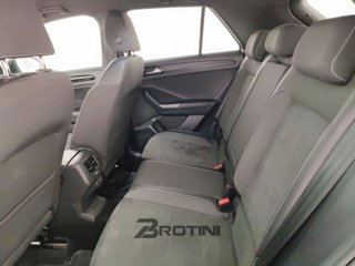 VOLKSWAGEN T-Roc 1.0 TSI Style 8