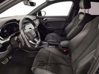AUDI RS Q3 Sportback 6