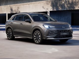 VOLKSWAGEN T-Roc 1.5 eTSI ACT DSG Life 0