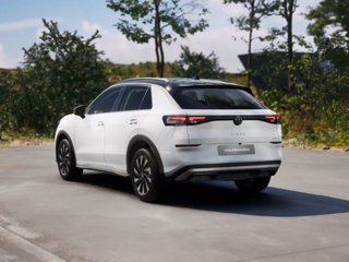 VOLKSWAGEN T-Roc 1.5 eTSI ACT DSG Life 2