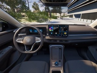 VOLKSWAGEN T-Roc 1.5 eTSI ACT DSG Life 5