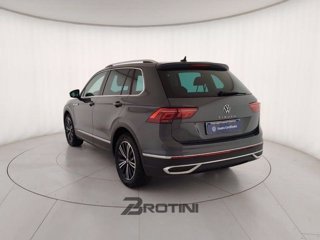 VOLKSWAGEN Tiguan 2.0 tdi Elegance 150cv dsg 1