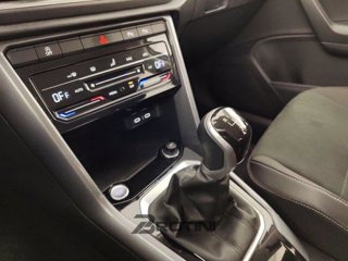 VOLKSWAGEN T-Roc 1.0 TSI Style 10