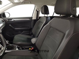 VOLKSWAGEN T-Roc 1.0 TSI Style 8