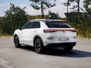 VOLKSWAGEN T-Roc 1.5 eTSI ACT 150 CV DSG R-Line 2