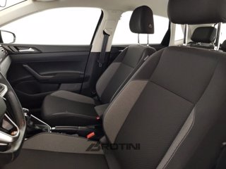 VOLKSWAGEN Polo 1.0 TSI Life 8