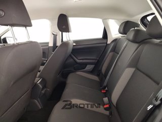 VOLKSWAGEN Polo 1.0 TSI Life 9
