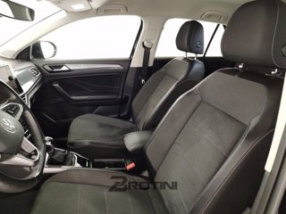 VOLKSWAGEN T-Roc 1.0 tsi Style 110cv 8