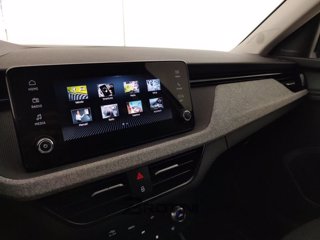 SKODA Kamiq 1.0 tsi Black Dots 95cv 10