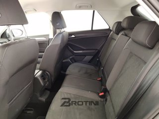 VOLKSWAGEN T-Roc 1.5 tsi Style 9