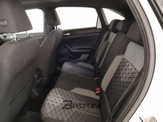 VOLKSWAGEN Taigo 1.0 tsi R-Line 110cv 9