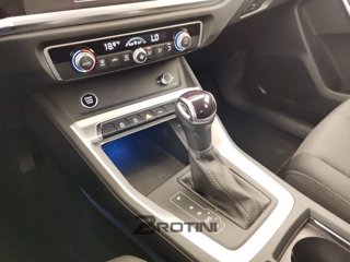 AUDI Q3 35 2.0 tdi Business Advanced s-tronic 10