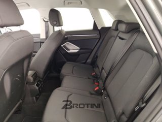AUDI Q3 35 2.0 tdi Business Advanced s-tronic 9
