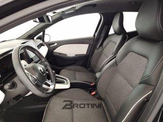 RENAULT Clio 1.6 E-Tech full hybrid Techno 145cv auto 6