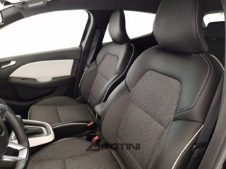 RENAULT Clio 1.6 E-Tech full hybrid Techno 145cv auto 8