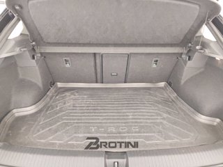 VOLKSWAGEN T-Roc 1.0 tsi Life 110cv 10