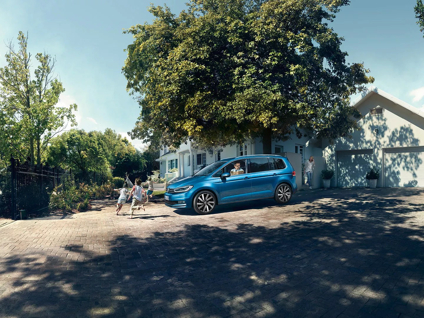 Volkswagen Touran Massa esterni