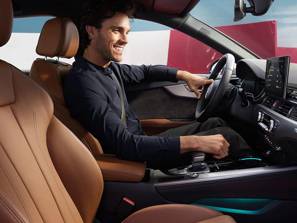 Audi A4 Allroad Quattro La Spezia e Massa interni