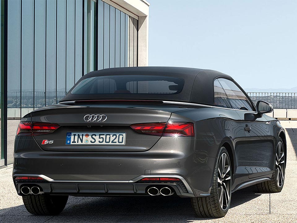 Audi S5 Cabriolet La Spezia e Massa esterni