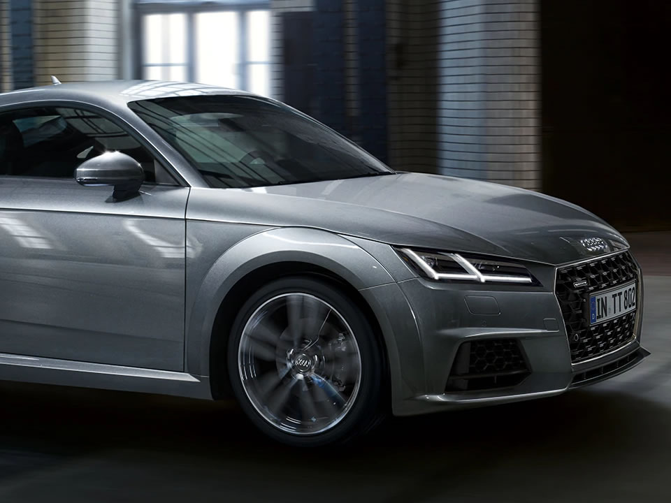 Audi TT Coupé La Spezia e Massa esterni