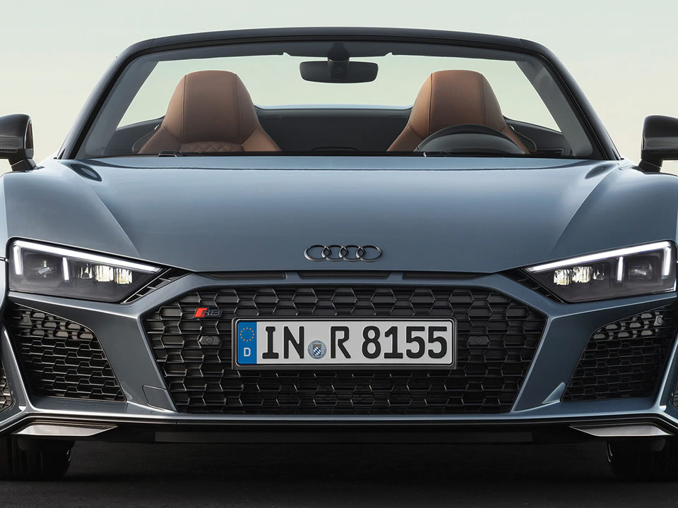 Audi R8 Spyder V10 Performance Quattro La Spezia e Massa fari LED